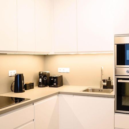 Tran Chien Apartment With Free Private Parking Prague Ngoại thất bức ảnh