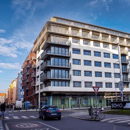 Tran Chien Apartment With Free Private Parking Prague Ngoại thất bức ảnh