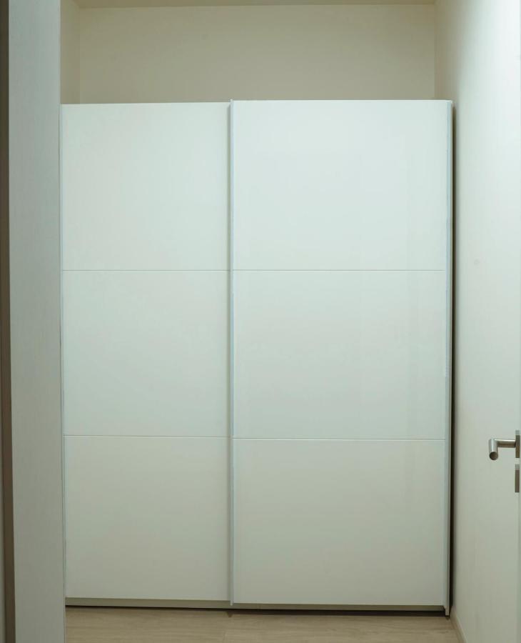 Tran Chien Apartment With Free Private Parking Prague Ngoại thất bức ảnh