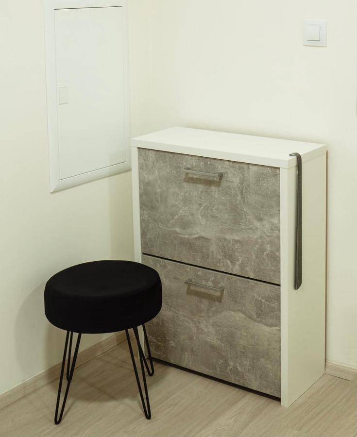 Tran Chien Apartment With Free Private Parking Prague Ngoại thất bức ảnh